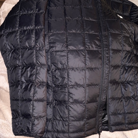 The North Face Quilted Black Jacket - Picture 5 of 8